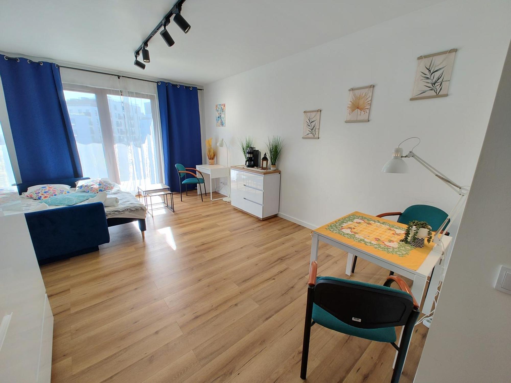 Uroczy Apartament Z Miejscem Na Auto W Garazu Apartman Varsó Kültér fotó